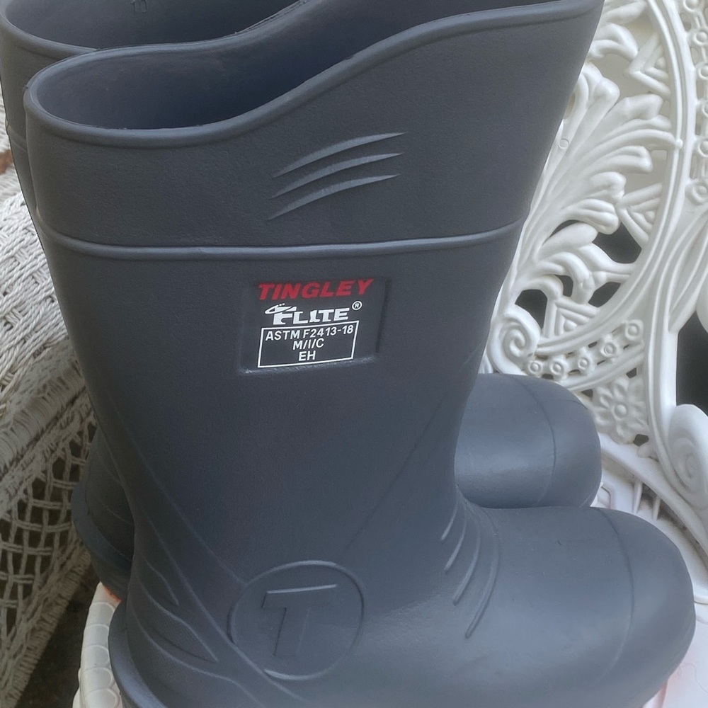 Tingley Men's Gray Boots